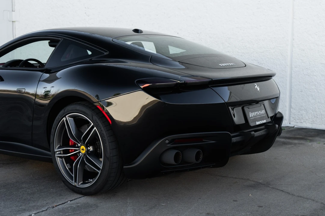 2023 Ferrari Roma - Image 20 of 21