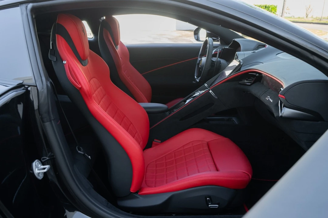2023 Ferrari Roma - Image 16 of 21
