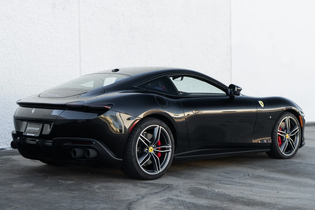 2023 Ferrari Roma - Image 9 of 21