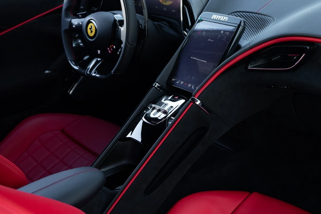 2023 Ferrari Roma - Image 18 of 21