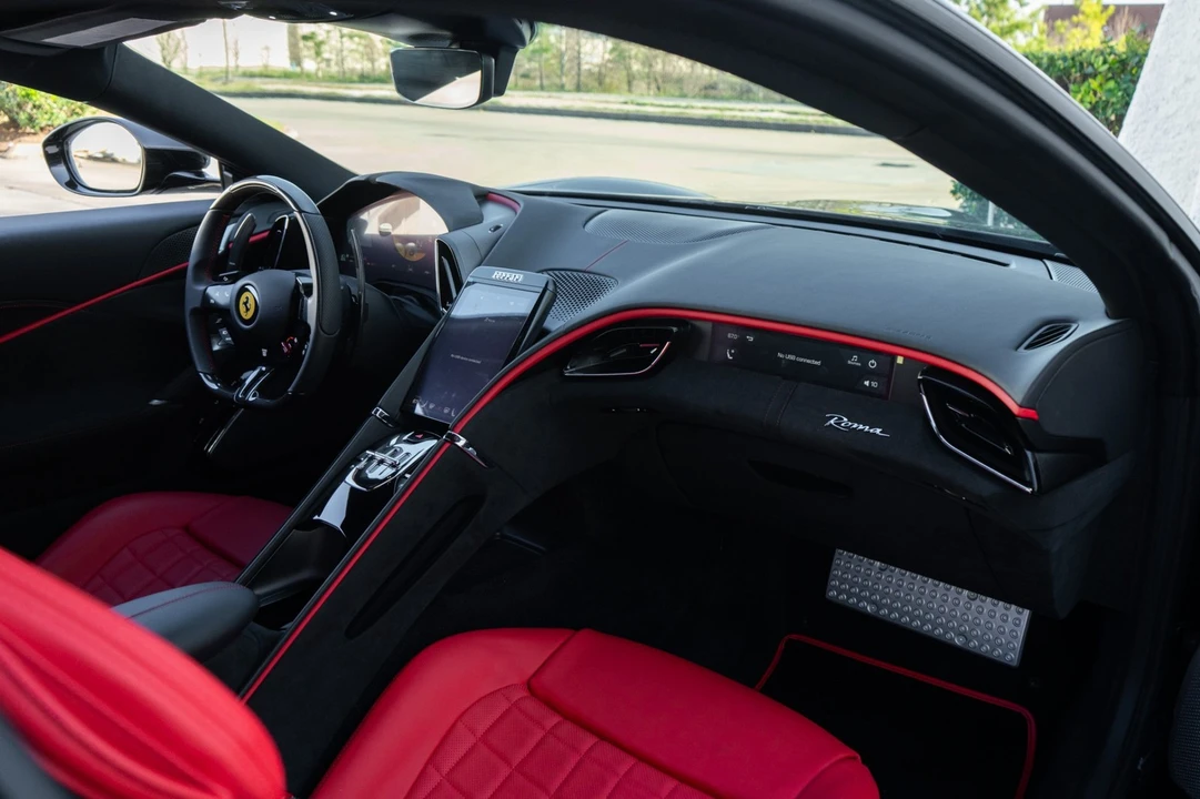 2023 Ferrari Roma - Image 15 of 21