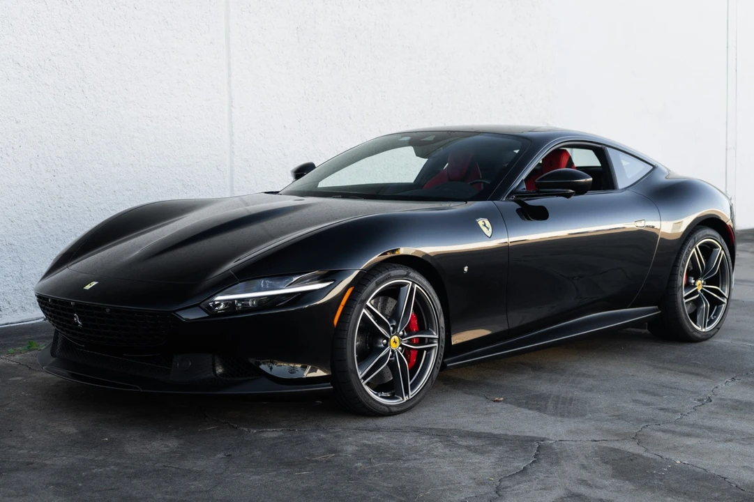 2023 Ferrari Roma - Image 2 of 12