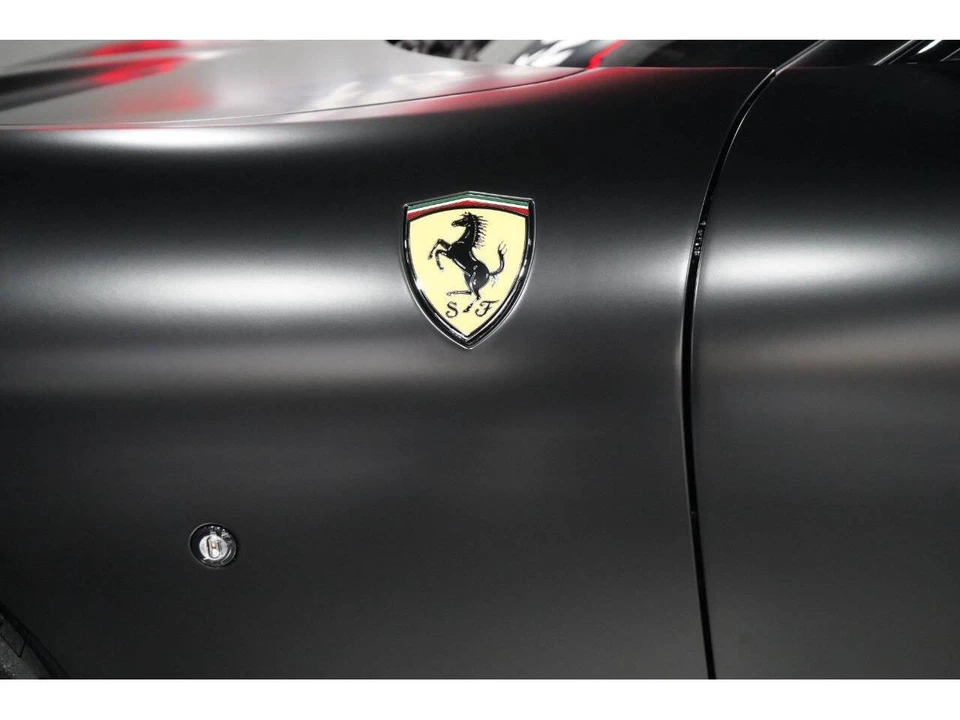 2023 Ferrari Roma - Image 27 of 31