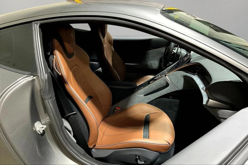 2023 Ferrari Roma - Image 25 of 31