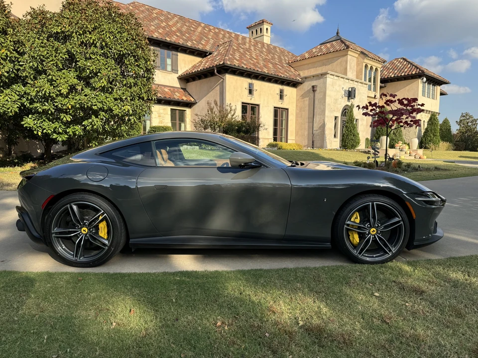 2023 Ferrari Roma - Image 10 of 31