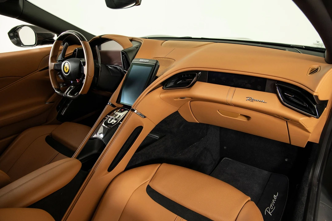 2023 Ferrari Roma - Image 15 of 31