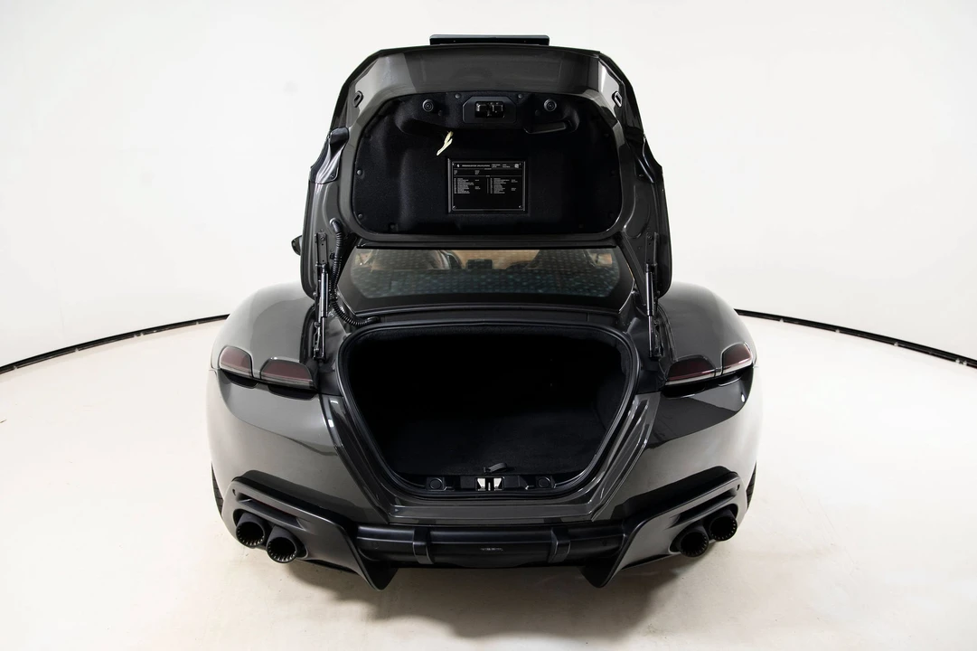 2023 Ferrari Roma - Image 29 of 31