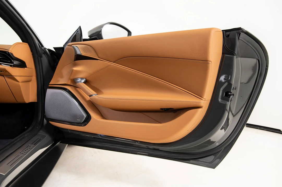 2023 Ferrari Roma - Image 21 of 31