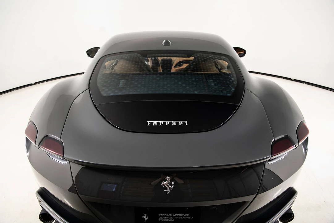 2023 Ferrari Roma - Image 28 of 31
