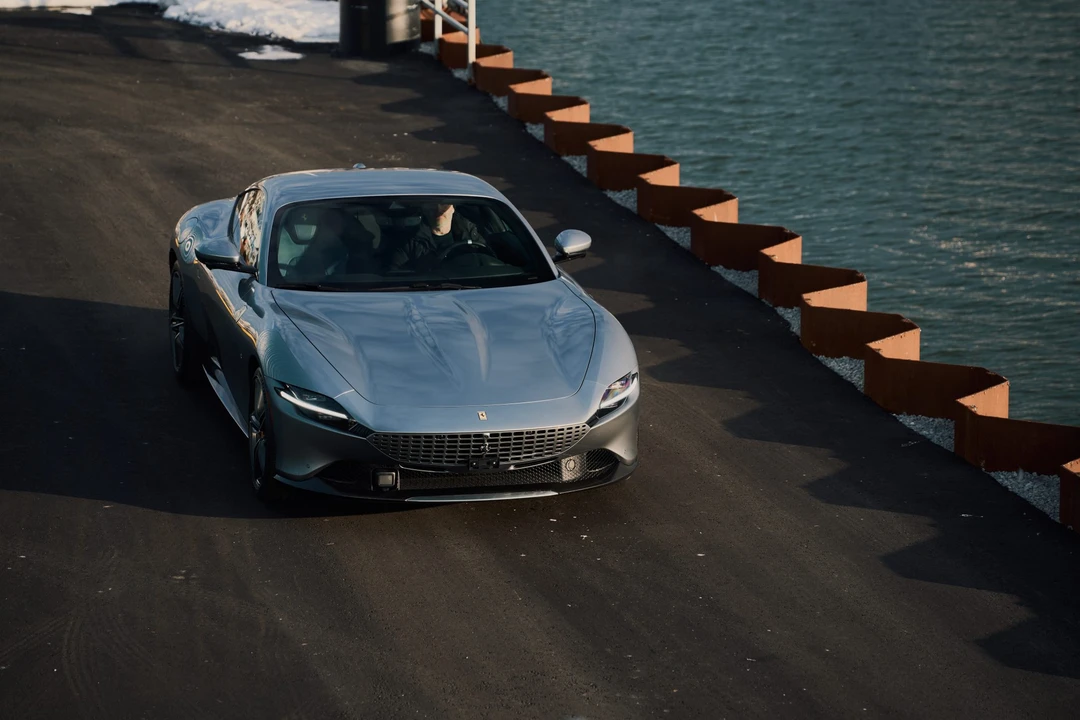 2023 Ferrari Roma - Image 19 of 31
