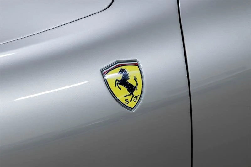 2023 Ferrari Roma - Image 16 of 31