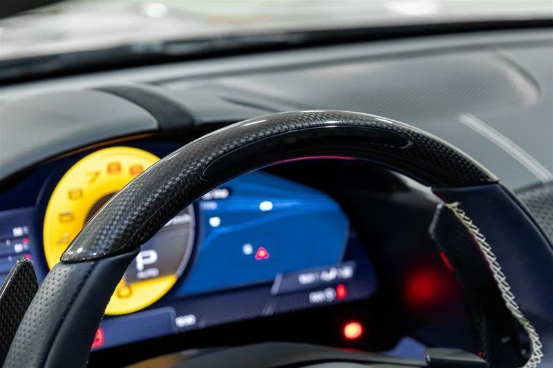 2023 Ferrari Roma - Image 27 of 31