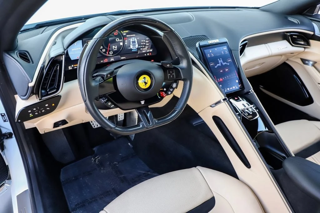 2023 Ferrari Roma - Image 12 of 31