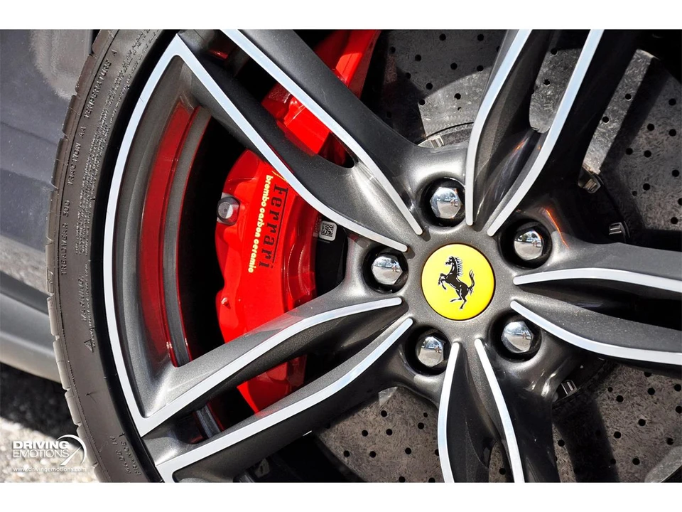 2023 Ferrari Roma - Image 8 of 31