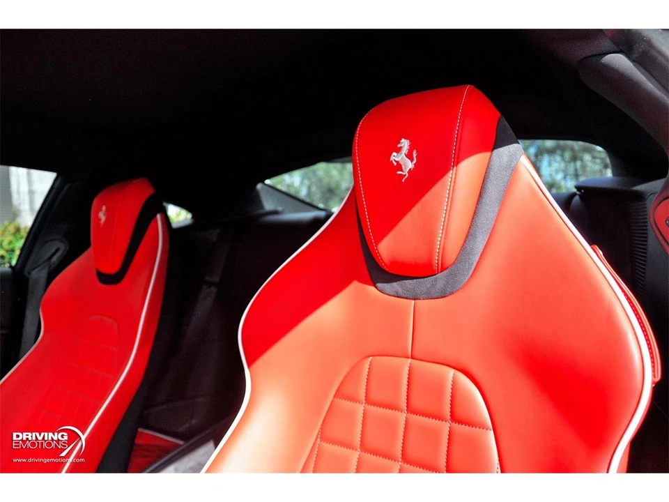 2023 Ferrari Roma - Image 28 of 31