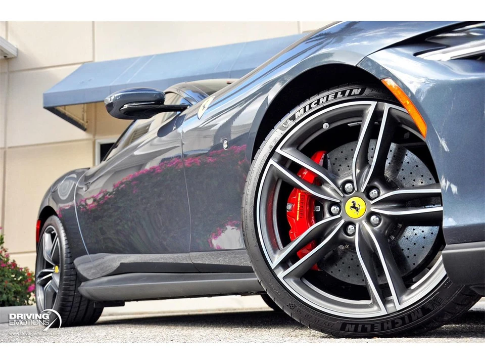 2023 Ferrari Roma - Image 9 of 31