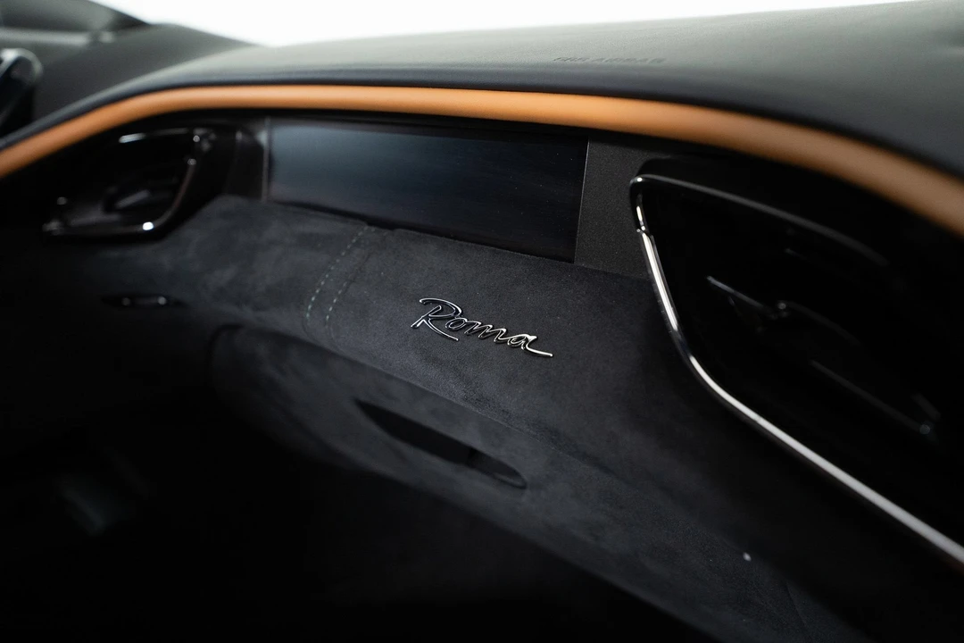 2023 Ferrari Roma - Image 29 of 31