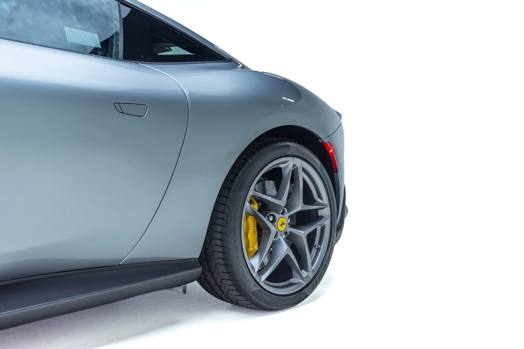 2023 Ferrari Roma - Image 20 of 31