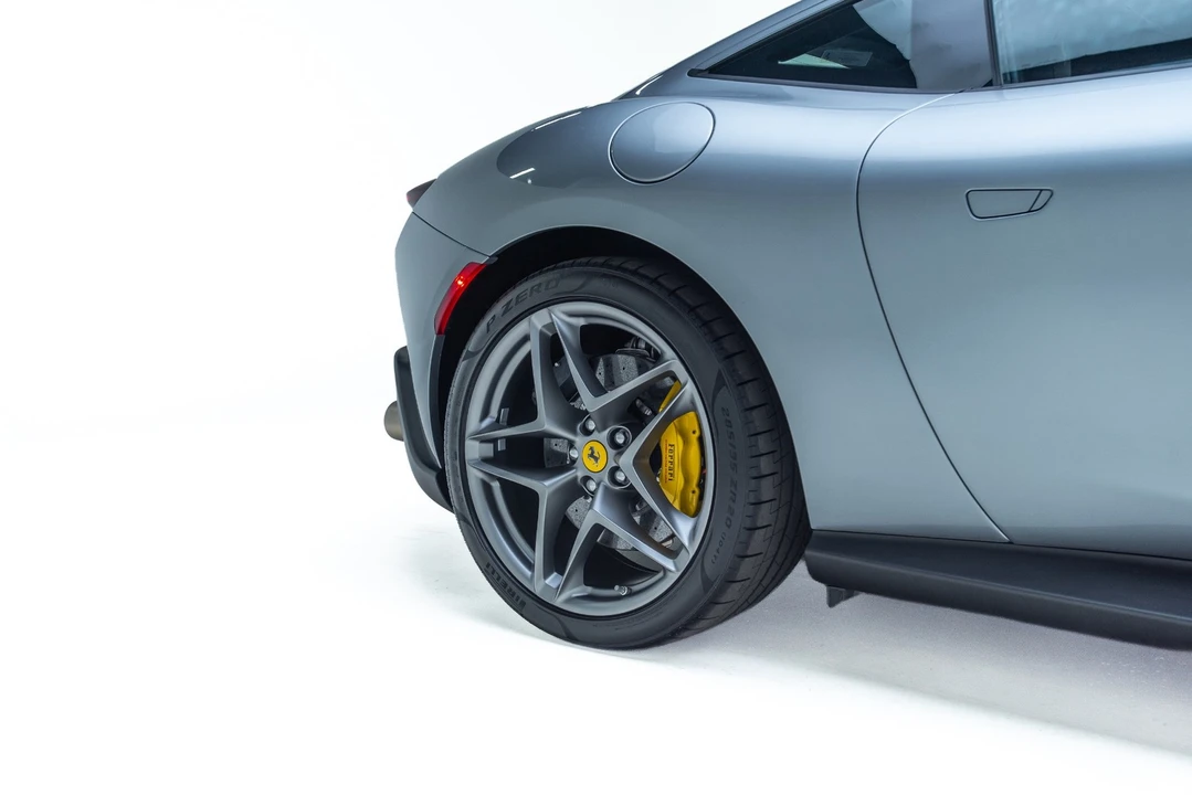 2023 Ferrari Roma - Image 21 of 31