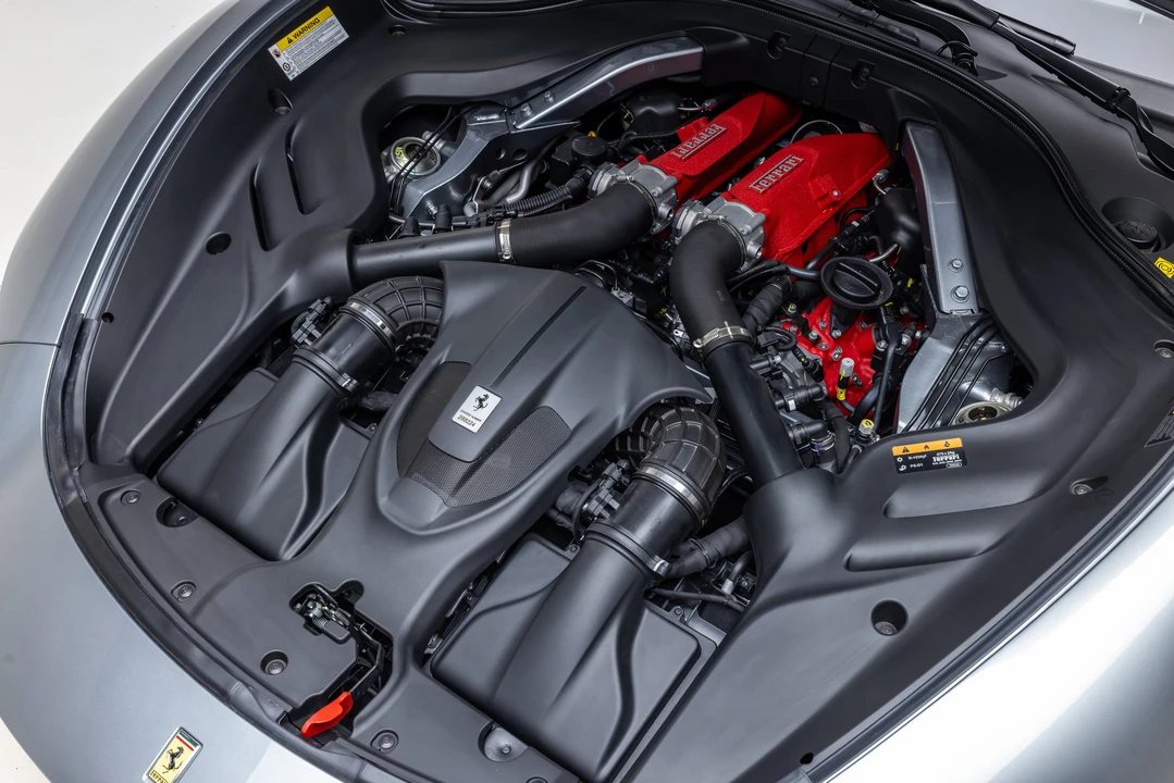 2023 Ferrari Roma - Image 21 of 31