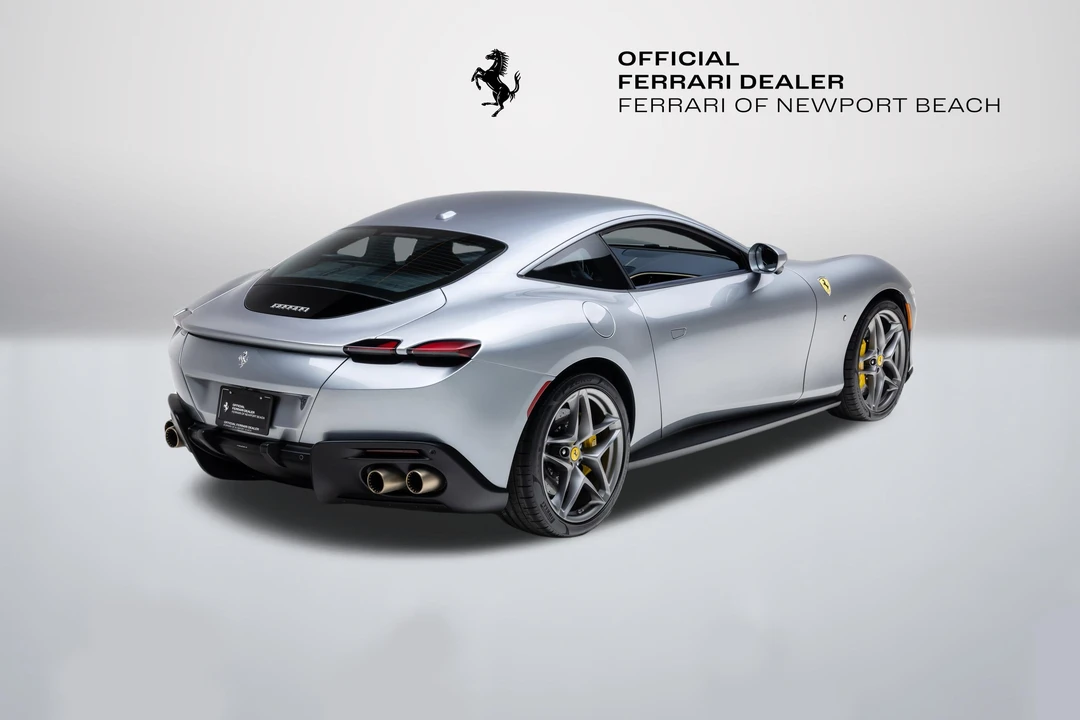 2023 Ferrari Roma - Image 15 of 31