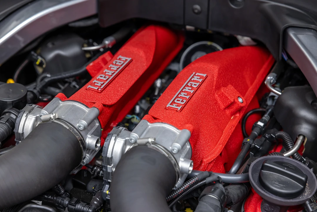 2023 Ferrari Roma - Image 25 of 31