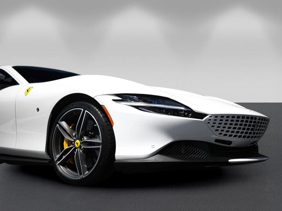 2023 Ferrari Roma - Image 9 of 31