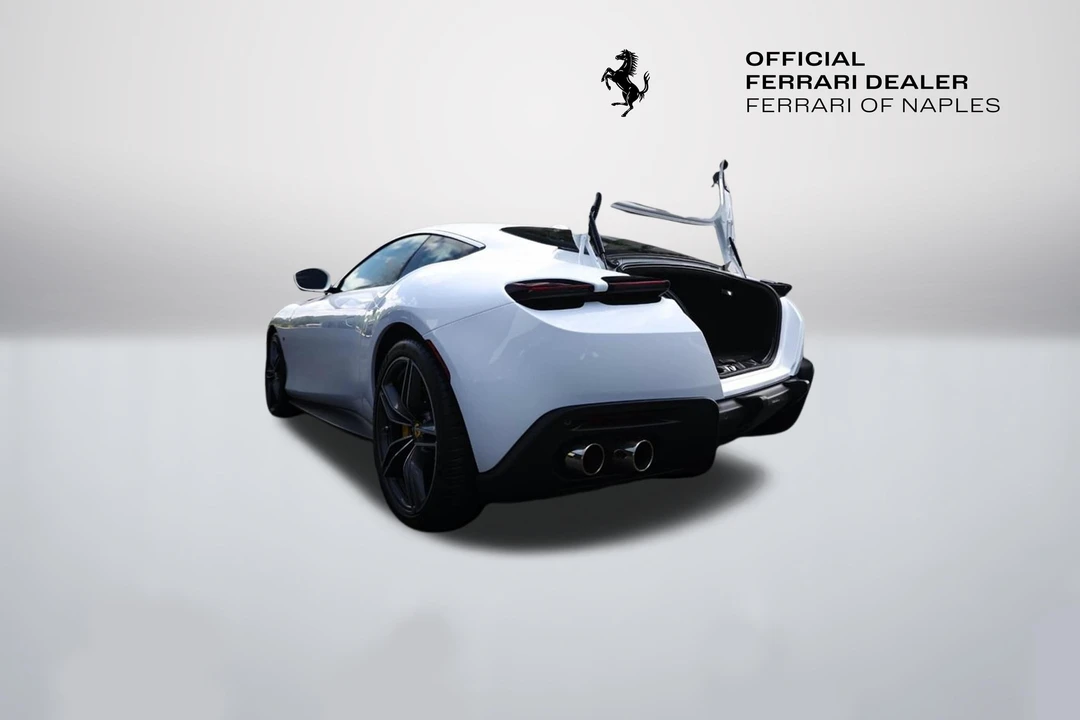2023 Ferrari Roma - Image 21 of 31