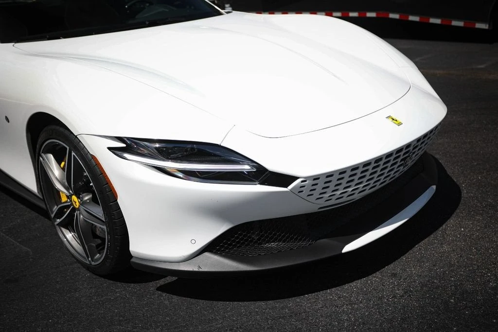 2023 Ferrari Roma - Image 10 of 31