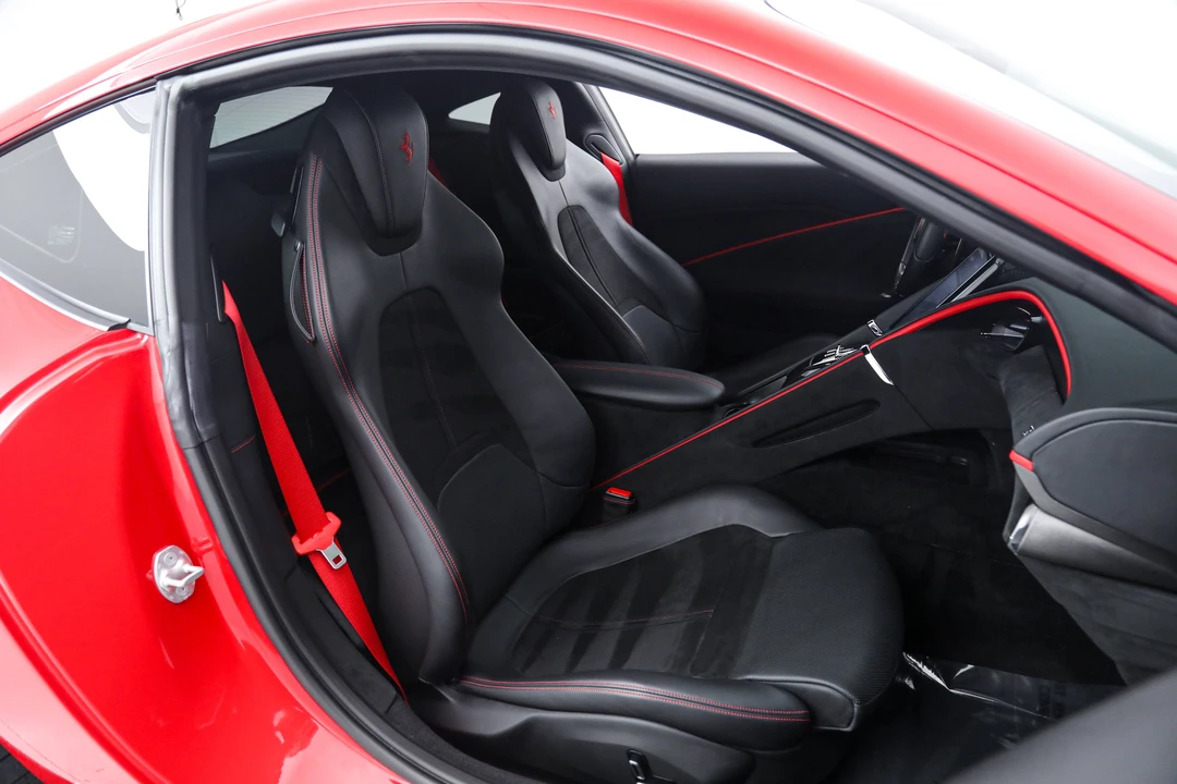 2023 Ferrari Roma - Image 20 of 31