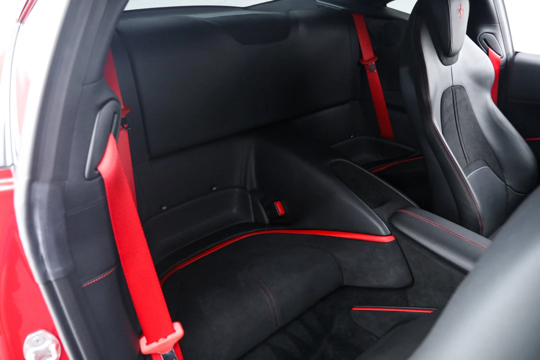 2023 Ferrari Roma - Image 21 of 31