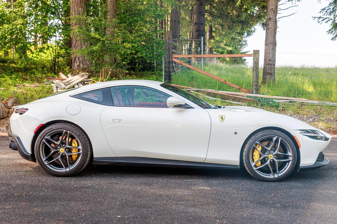 2023 Ferrari Roma - Image 3 of 8