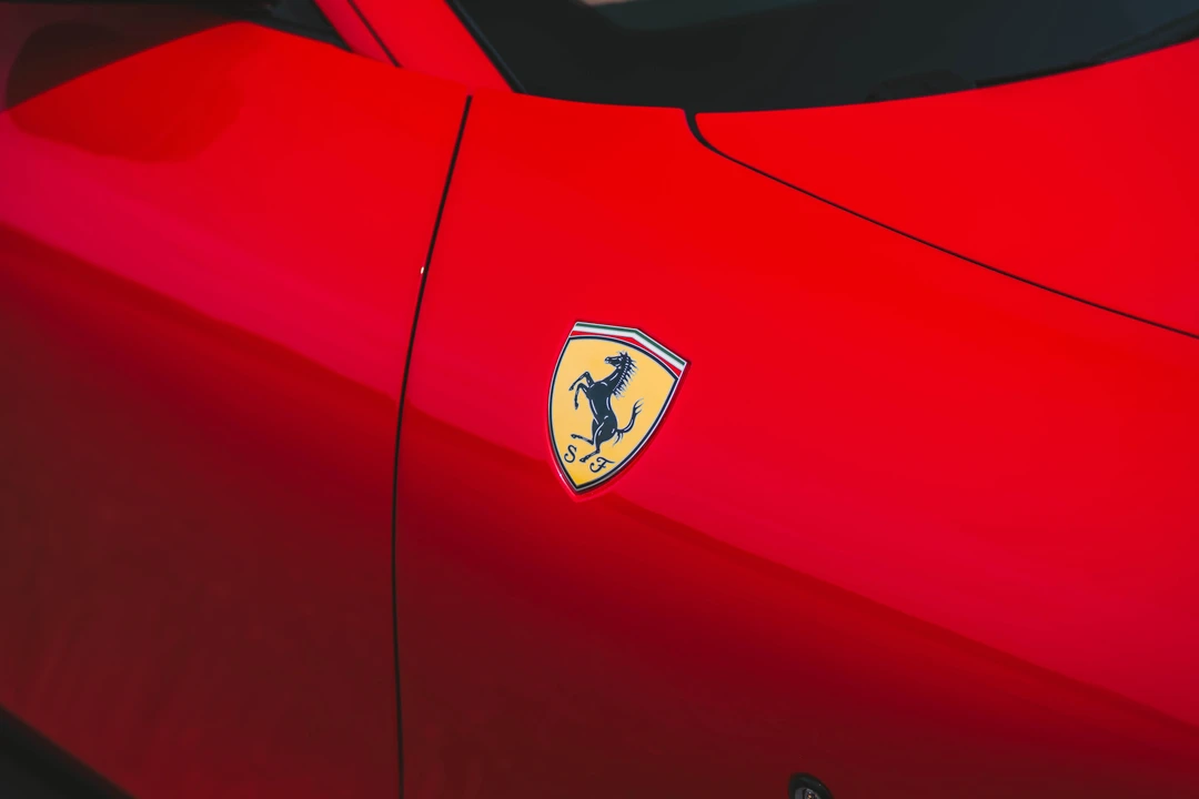 2023 Ferrari Roma - Image 13 of 31