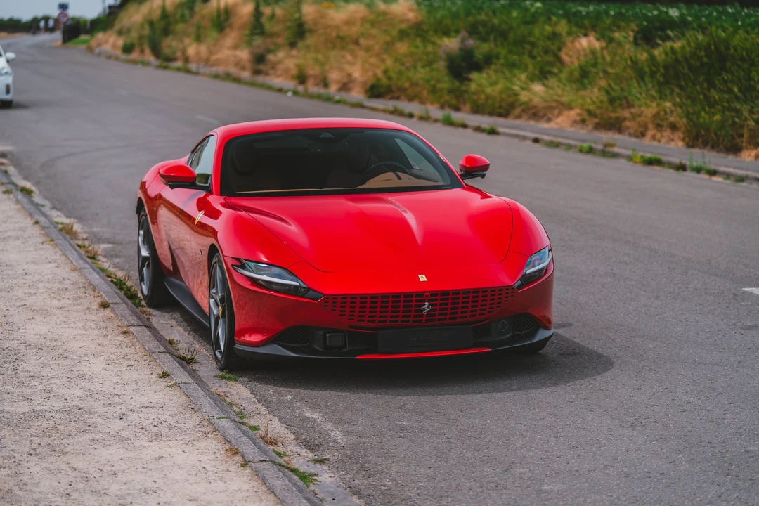 2023 Ferrari Roma - Image 9 of 31