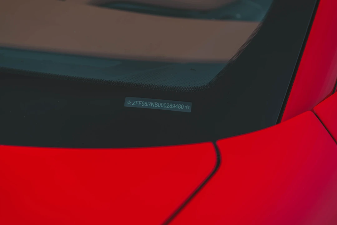 2023 Ferrari Roma - Image 28 of 31