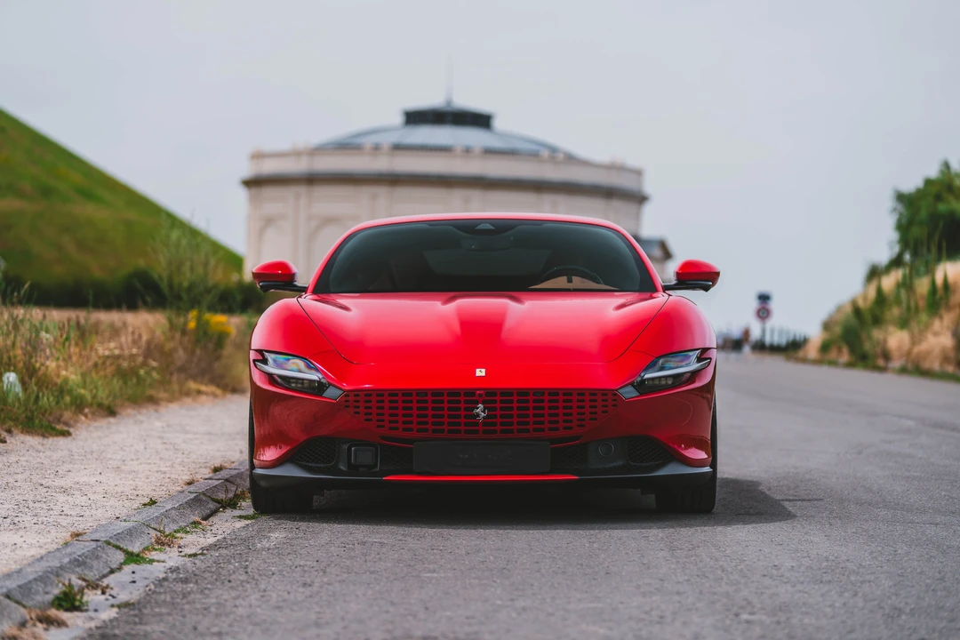 2023 Ferrari Roma - Image 2 of 31