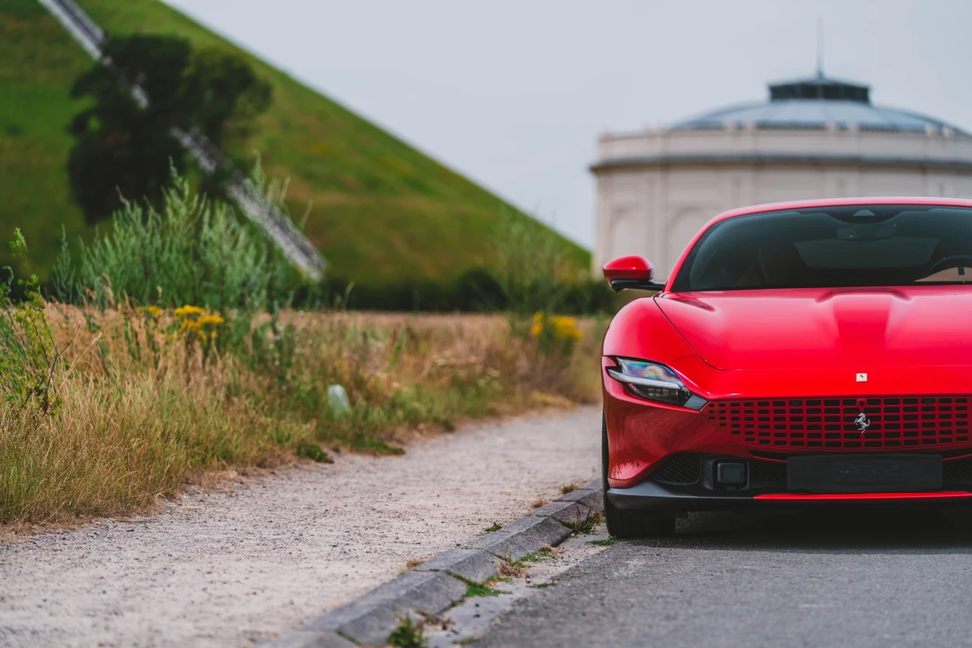 2023 Ferrari Roma - Image 29 of 31