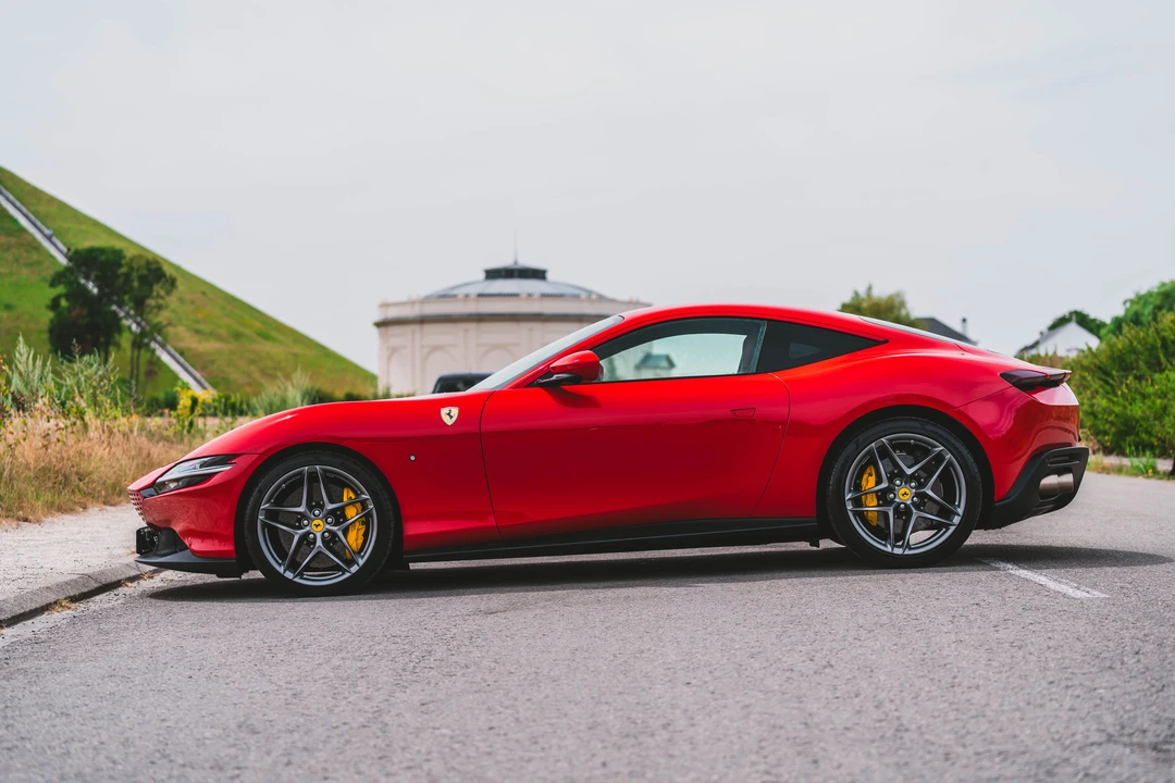 2023 Ferrari Roma - Image 4 of 31