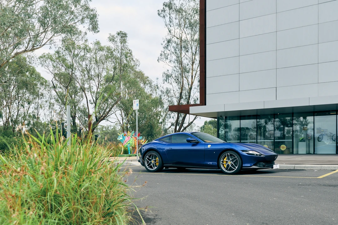 2023 Ferrari Roma - Image 17 of 31