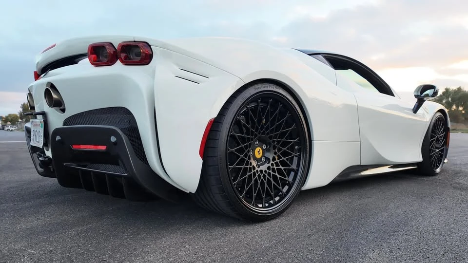 2023 Ferrari SF90 Stradale - Image 7 of 15