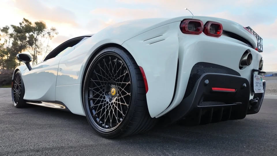 2023 Ferrari SF90 Stradale - Image 5 of 15