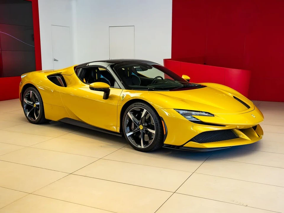 2023 Ferrari SF90 Spider - Image 27 of 31