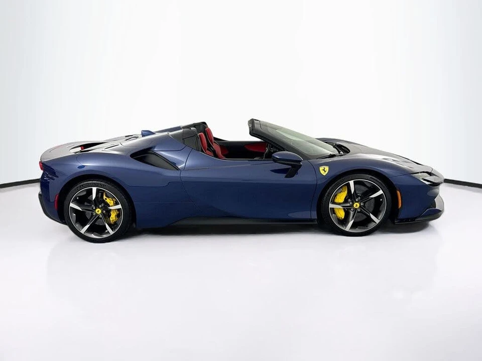 2023 Ferrari SF90 Spider - Image 4 of 31