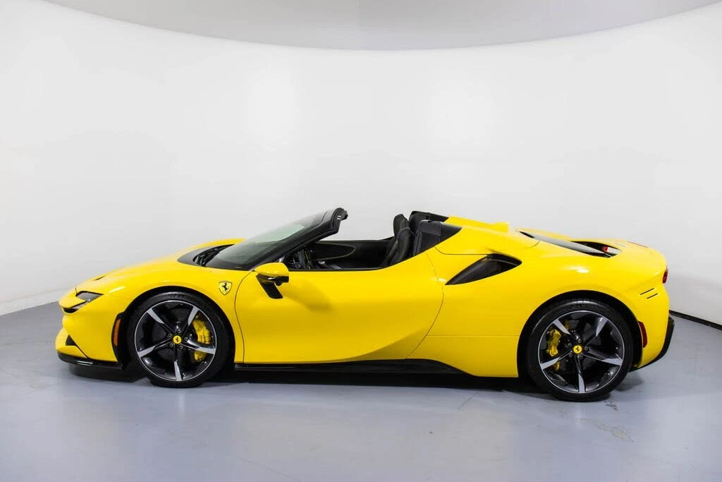 2023 Ferrari SF90 Spider - Image 9 of 31