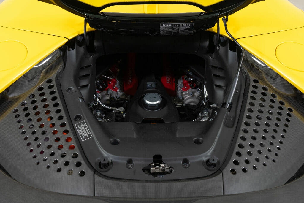 2023 Ferrari SF90 Spider - Image 27 of 31