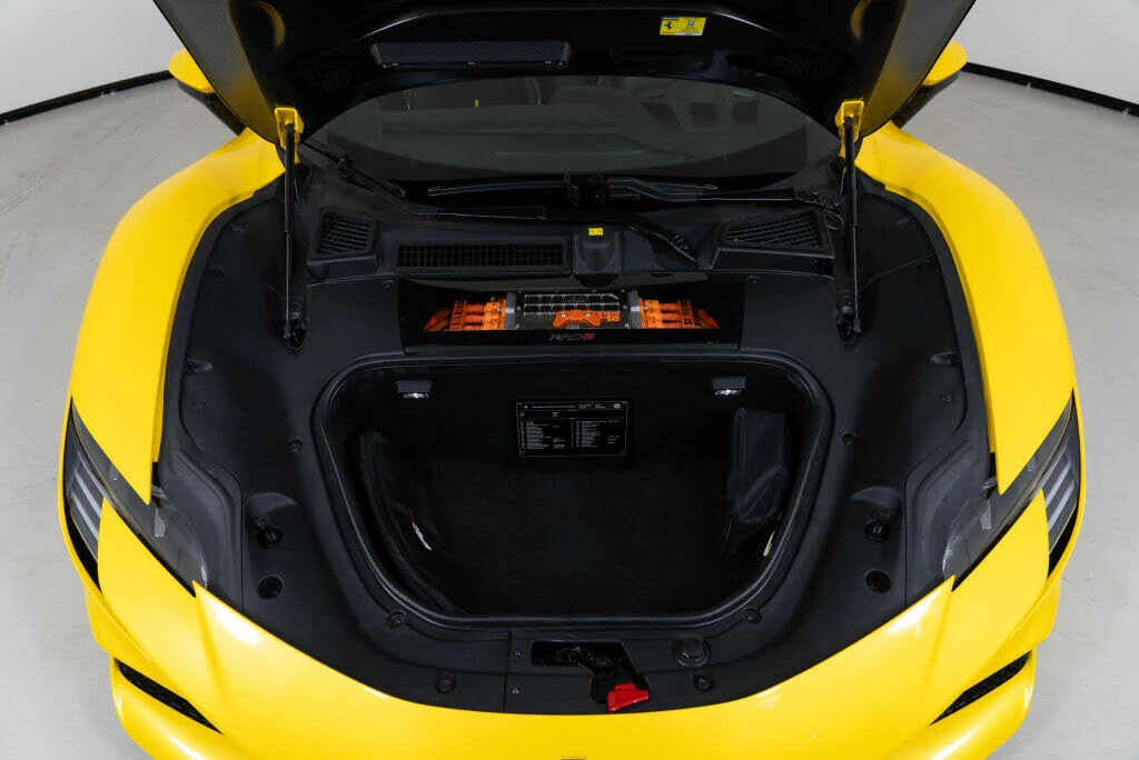 2023 Ferrari SF90 Spider - Image 29 of 31