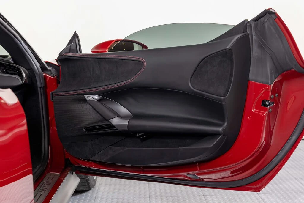 2023 Ferrari SF90 Spider - Image 23 of 31