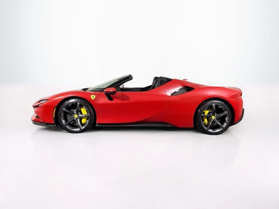 2023 Ferrari SF90 Spider - Image 7 of 31