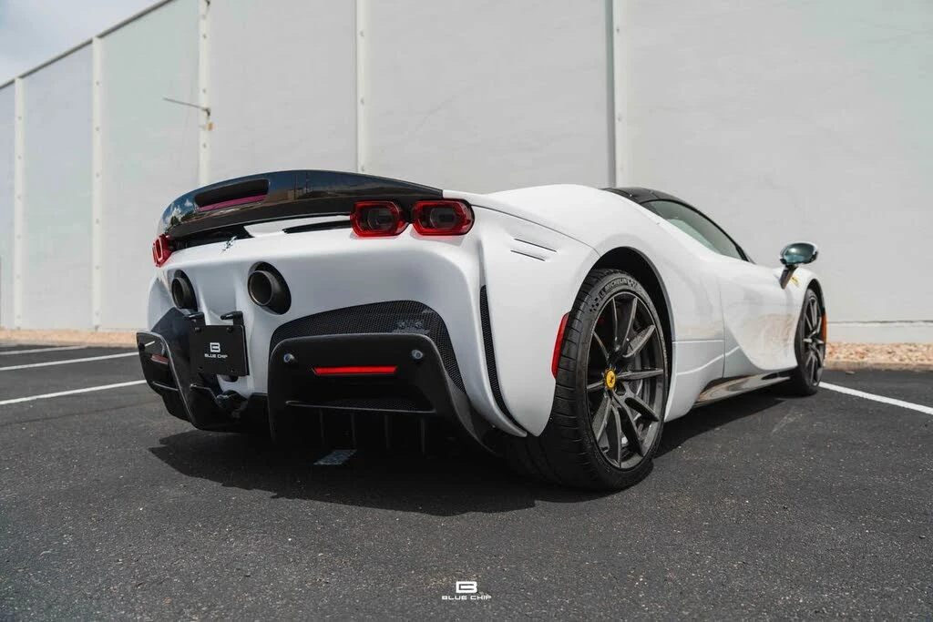2023 Ferrari SF90 Spider - Image 19 of 31