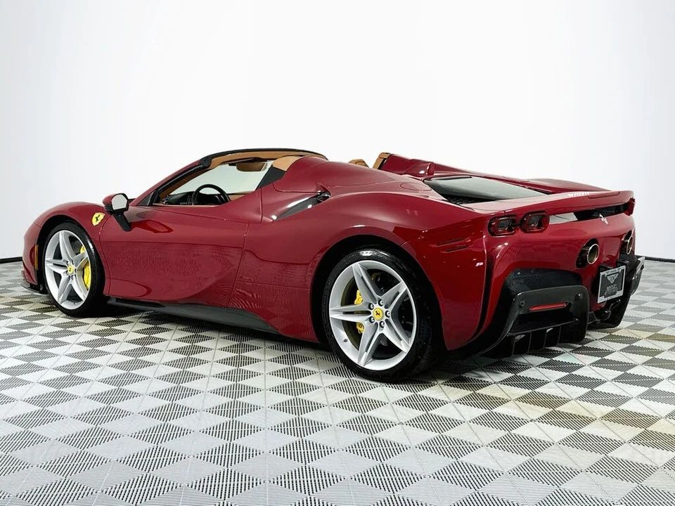 2023 Ferrari SF90 Spider - Image 7 of 31